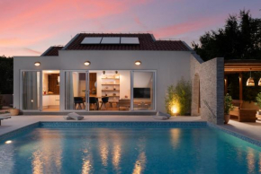Villa Brevilacqua, Privlaka